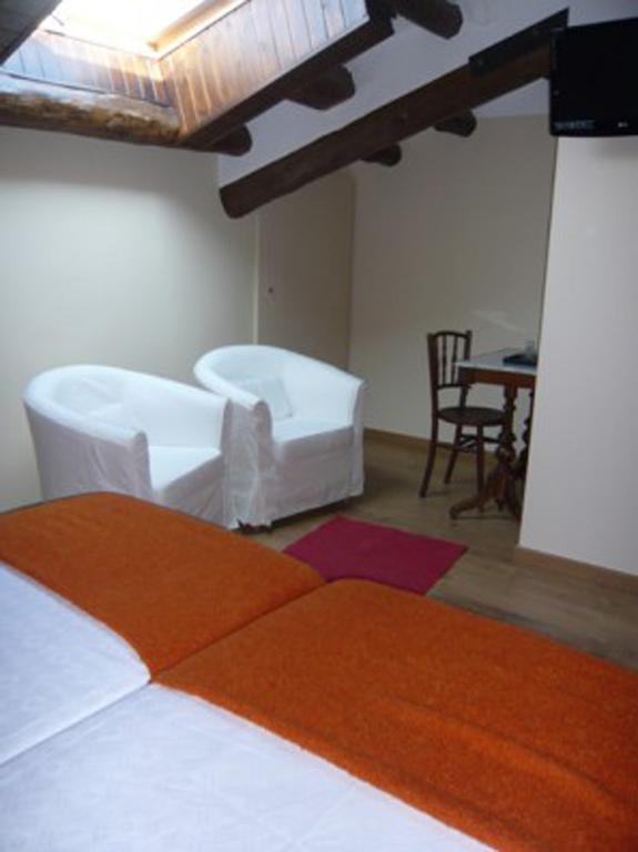 Vilosell Wine Hotel El Vilosell Room photo